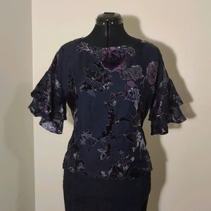 3/$10 item! Navy flocked velvet top